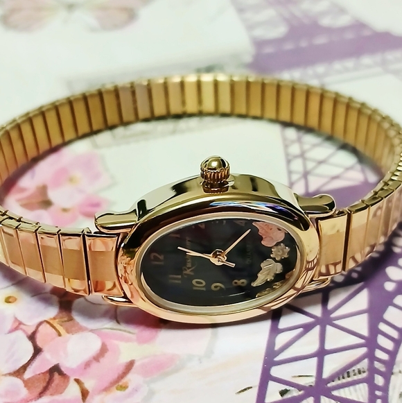 Rushmore Black Hills Gold Goldtone Watch With Gold Leaves/Grapes Within - Picture 14 of 14